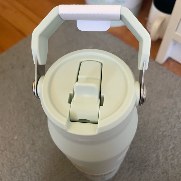 Stanley Iceflow Bottle - Picture 3 of 4